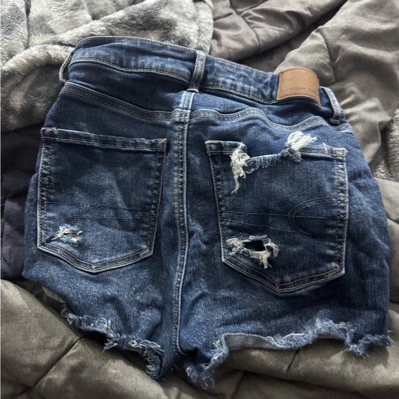 American eagle High - Rise Denim Shorts, size 2 - Picture 2 of 2